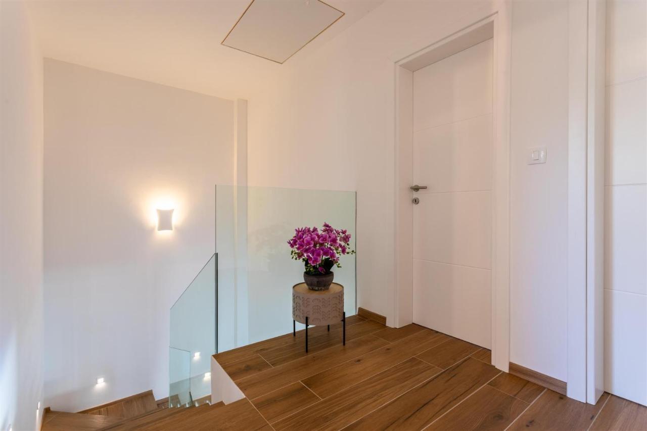 Villa Manhattan Dobrinj Zewnętrze zdjęcie