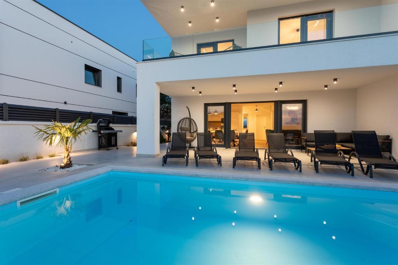 Villa Manhattan Dobrinj Zewnętrze zdjęcie